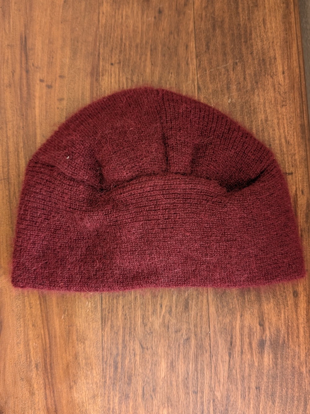Sézane Knit Beanie in Burgundy